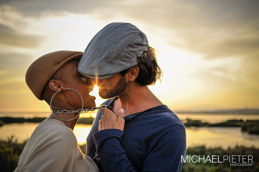 Fotógrafos de Boda Almería Sesión de Pareja en la playa Preboda en la playa