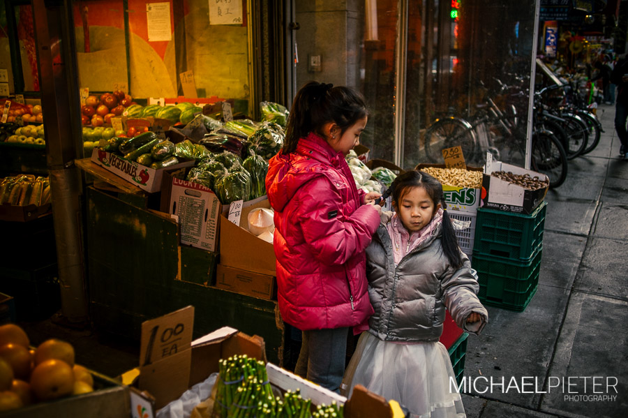 New York CHina town streetphoto New York CHina town
