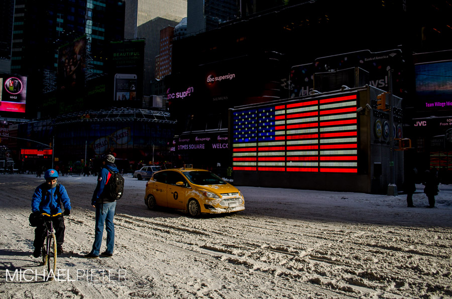 Nueva York bajo la nieve Snow in times square
